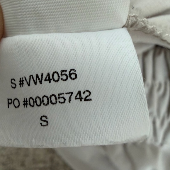 Vuori Villa Cargo Jogger in off white size S - Picture 14 of 14